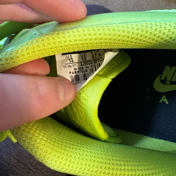 Nike Air Force 1 Low ‘07 LV8 UV Volt Cyber Men’s main image 5